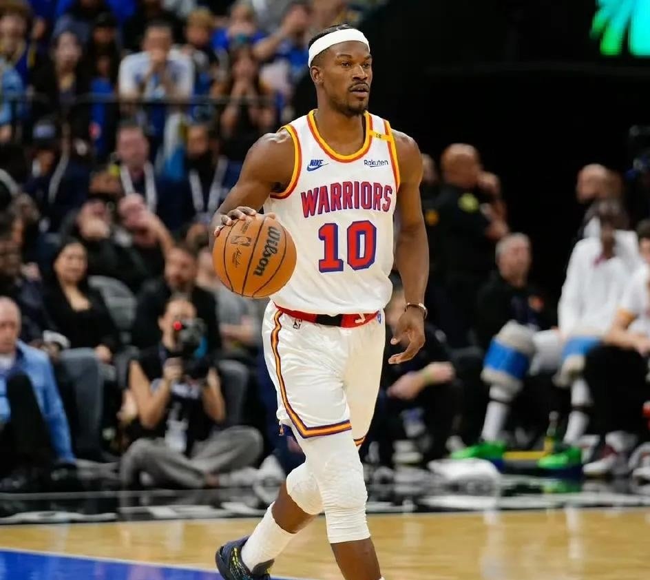 包含巴特勒迎来五赛季出色发挥,IG观众热烈欢呼!观众掌声雷动的词条-kaiyun