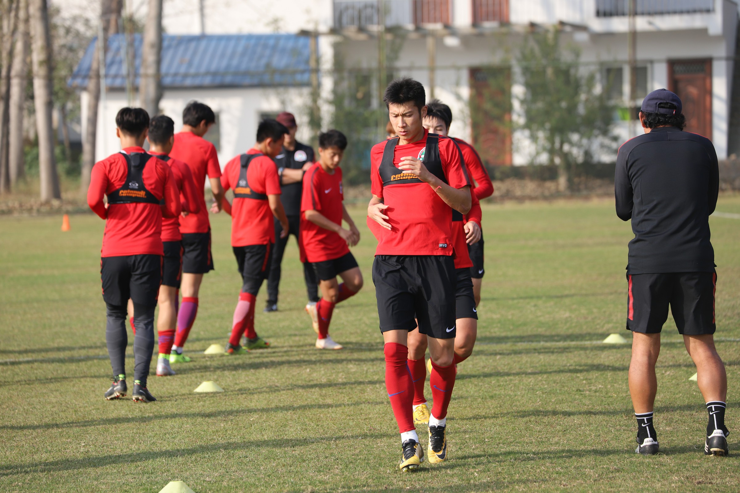 关于今晚上海久事备战葡超；再遭质疑细节曝光；引发热议；训练强度明显提升的信息-开云平台